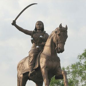 Statue de Rani Chennamma, reine de Kittur (Inde)